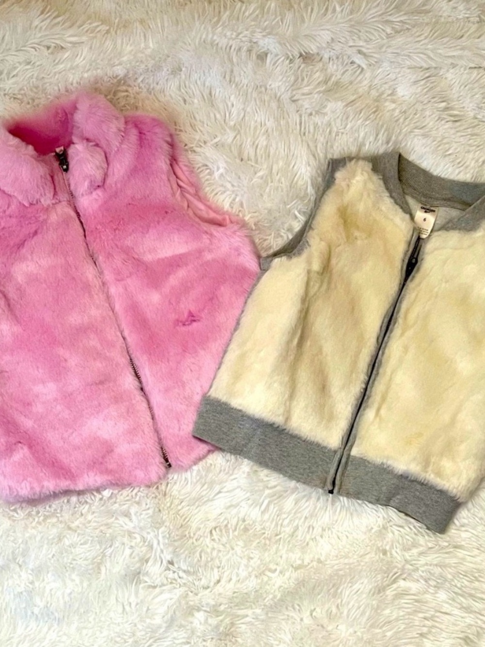 Bundle of Two Used little Girls OshKosh Vests size 6.